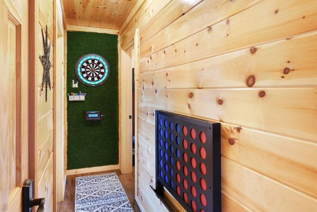 Enchanted Forest Cabin And Teepee! Lights & Laser Show! Private Hot Tub! Unique Stay! Sevierville Ngoại thất bức ảnh