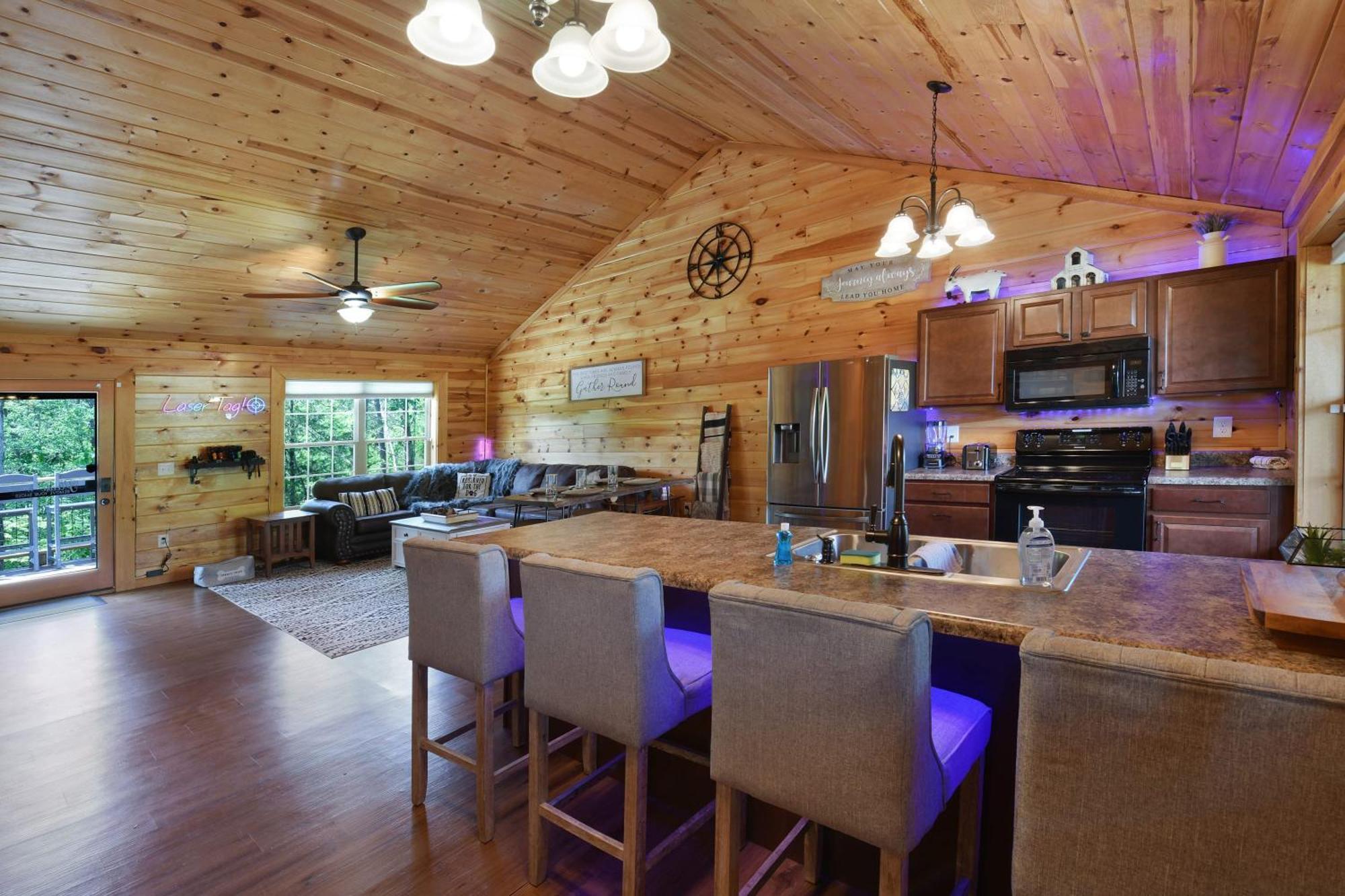 Enchanted Forest Cabin And Teepee! Lights & Laser Show! Private Hot Tub! Unique Stay! Sevierville Ngoại thất bức ảnh